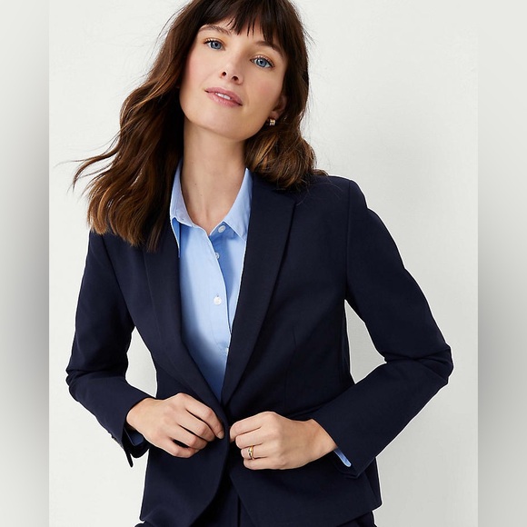 Anna Taylor Petite Blazer in Navy Blue - Picture 2 of 4